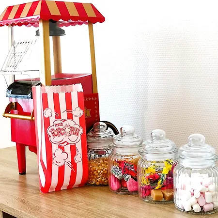 Le Petit Cine - Gare - Smartloc Immo Apartment *
